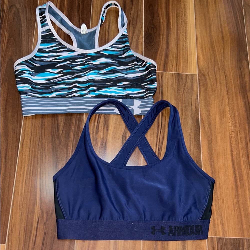 Small Under Armor sports bra set